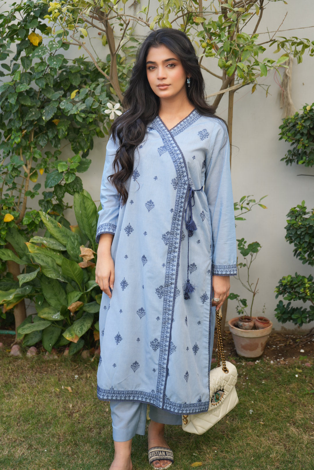 Solid Embroidered Co-ord - Samaa